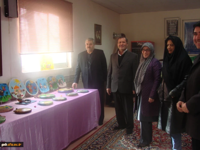 نمایشگاه آثار هنری دانشجو معلان