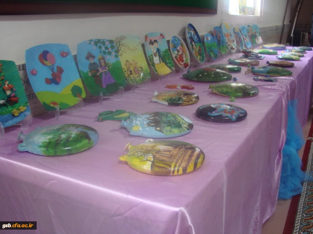 نمایشگاه آثار هنری دانشجو معلان