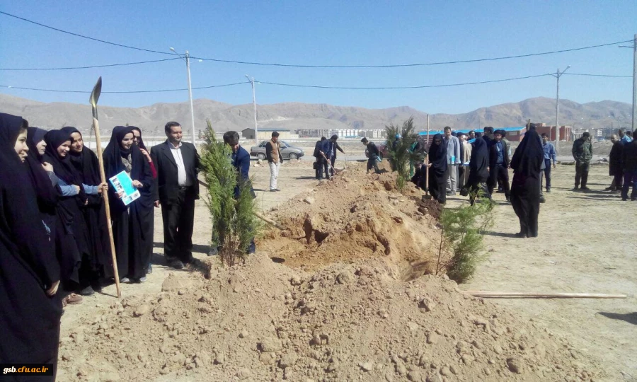 برگزاری همایش هفته درختکاری