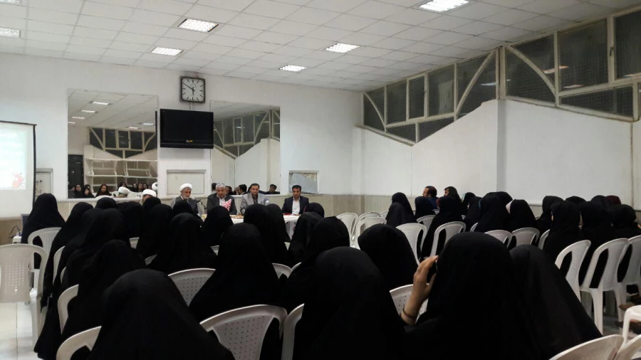 برگزاری جلسه پرسش و پاسخ  مسئولین محترم گزینش ، حراست و هیئت تخلفات امور اداری اداره کل آموزش و پرورش استان ، با دانشجو معلمان  پردیس امام جعفر صادق(ع)