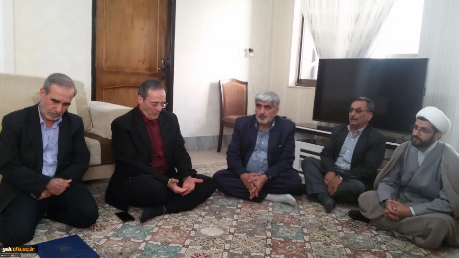 دیدار آقای دکتر مهر محمدی سرپرست دانشگاه فرهنگیان با خانواده شهید عبداله برزگ