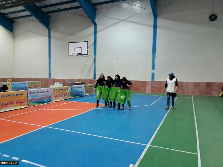 برگزاری جشنواره ورزش های همگانی با همکاری هیئت ورزش های همگانی استان با عنوان شبی شاد در دانشگاه