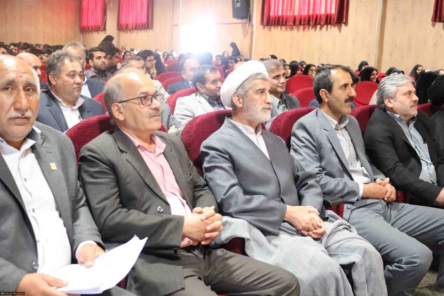 مراسم گرامیداشت روز معلم و تجلیل از مقام استاد در دانشگاه فرهنگیان خراسان شمالی با حضور آقای دکتر صفرزاده معاونت فرهنگی واجتماعی دانشگاه فرهنگیان کشور برگزار شد