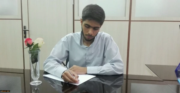 شرحِ شورِ دانشجو معلمِ خوش ذوقِ دانشگاه فرهنگیان از دیدار با رهبر معظم انقلاب اسلامی:
مرکز ثقل نظام تربیت اینجا بُوَد؛ این کمی و کاستی های در آن بی جا بُوَد