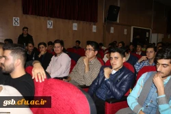 دکتر صفرزاده سرپرست دانشگاه فرهنگیان خراسان شمالی در مراسم 16 آذر در جمع دانشجویان گفت:
انسان ها دانا و خصوصا دانشجویان، دیده بانان فهیم جامعه هستند