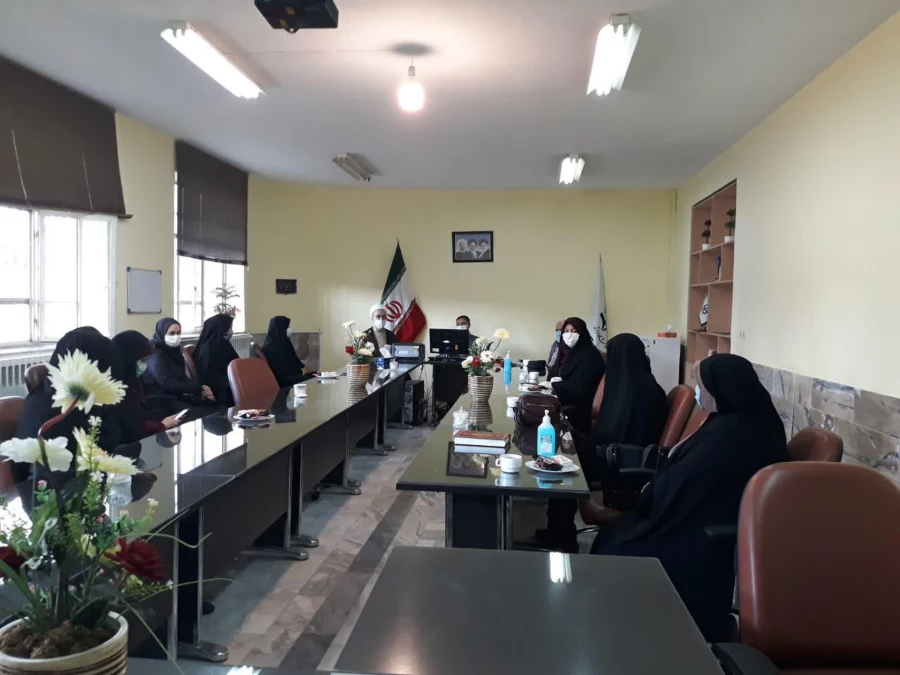 برگزاری مراسم تکریم از خانواده شهدا با حضور مسئولین دانشگاه فرهنگیان استان